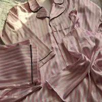 ست سه تیکه لباس خواب طرح ویکتوریا سکرت