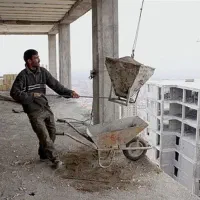 کارگر روزمزد ساختمانی وارد به کار