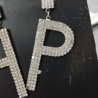 گوشواره حروف پی نگینی رنگ ثابت