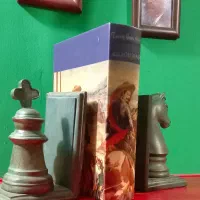 دکوری هلدر کتاب