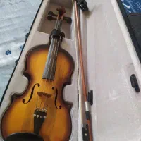 ویولن کاملا نو با وسایلش فروش یا تعویض با هنگدرام