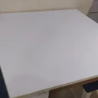 میز چهار نفره همراه دو صندلی|میز و صندلی غذاخوری|بندر انزلی, امامزاده|دیوار