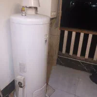 ابگرمکن ایستاده