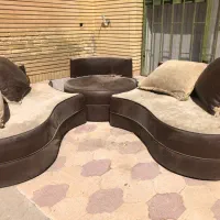 مبل گرد با روکش چرمی