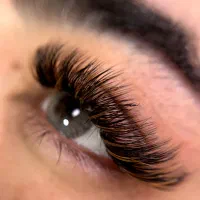انجام خدمات زیبایی و درمانی