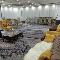 اپارتمان ۱۷۵متری طبقه اول