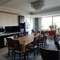 میز غذا خوری ۱۰ نفره بهمراه صندلی های چوبی عالی