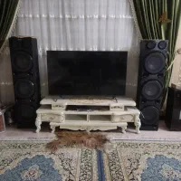 تلویزیون  وگرامافون ومیزتلویزیون