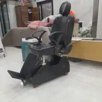 صندلی آرایشگری در حد نو