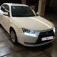 دنا پلاس اتوماتیک، مدل ۱۴۰۳ سفید بینقطه