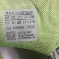 یک جفت کتونی شماره سریال دار اورجینال سایز۴۴