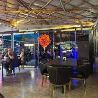 واگذاری مجموعه کافه رستوران وفسد فوددر 5 طبقه|اجارهٔ مغازه و غرفه|لاهیجان, گلستان|دیوار