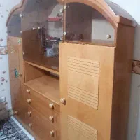 ویترین کمد دار