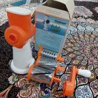 سالاد ساز دستی