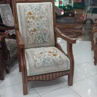 مبل قالی ساده (چوب راش و گردو)