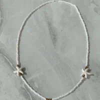 گردنبند دست ساز|بدلیجات|مشکین‌دشت, |دیوار