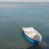 قایق ۱۲ فوت سالم