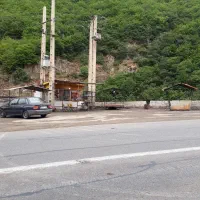 کارگربرادکه سوپرمارکت در جاده چالوس