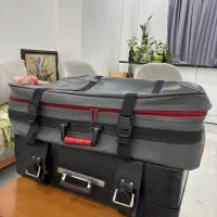 چمدان قدیمی و تزئینی