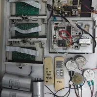 برد خازن کنترل و سنسور دما و جلو پنجره کولر|ماشین‌آلات صنعتی|رشت, دیانتی|دیوار