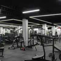 نیایش-200-متر-باشگاه-بدنسازی-بانوان-با-وسایل