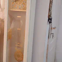 ویترین وساعت کاملا سالم درحدنو|بوفه، ویترین، کنسول|نسیم‌شهر, |دیوار