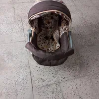یک عدد کریر در حد نو به فروش میرسد