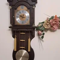 ساعت پاندول دار کاملا سالم