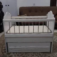 تخت بچه|تخت و صندلی بچه|رشت, پاره بیجار|دیوار