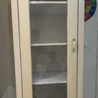 کمد بچه (ویترین)