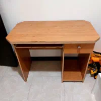 میز تحریر و کامپیوتر کاملا سالم|میز تحریر و کامپیوتر|کیاشهر, |دیوار