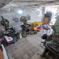 کارگر پرسکاری در تولید واشر