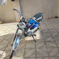 موتور سیکلت عقیق