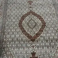 فرش ماهی کرم