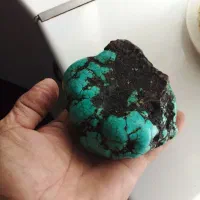 سنگ فیروزه راف ۵۰۰ گرمی