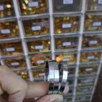 رزین رنگ سیلیکون موتور ساعت شن کریستال صدف قالب|خدمات پیشه و مهارت|مشهد, هنرور|دیوار