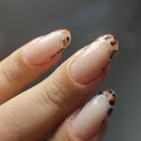 کاشت ناخن با تخفیف یلدایی|خدمات آرایشگری و زیبایی|پرند, فاز ۶|دیوار