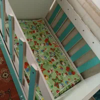 تخت کودک|تخت و صندلی بچه|رباط‌کریم, الارد|دیوار