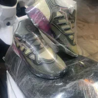 کتونی zx|کیف، کفش، کمربند|ری, جوانمرد قصاب|دیوار