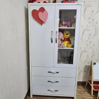 تخت و کمد در حد نو