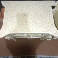 میز عسلی تخت خواب آینه کنسول کاملا سالم درخد نوع|مبلمان خانگی و میز عسلی|کرج, حصارک پایین|دیوار