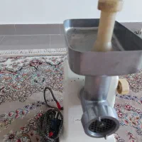 چرخ گوشت قدیمی سالم  و نوستالوژی|خردکن، آسیاب، غذاساز|قم, زنبیل آباد|دیوار