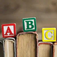 تدریس انلاین زبان انگلیسی مدرسه. خصوصی و گروهی