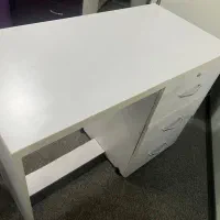 میز تحریر|میز تحریر و کامپیوتر|تهران, نیروی هوایی (پیروزی)|دیوار