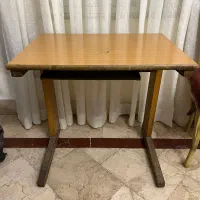 میز تحریر چوبی مقاوم