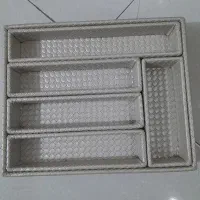 جاقاشقی|آب‌چکان و نظم‌دهنده ظروف|تهران, نیروی هوایی (پیروزی)|دیوار