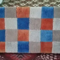 پشتی قدیمی اسفنجی با روکش پوست آهو