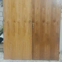 در کمد دیواری بدون چارچوب