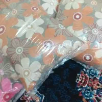 ۵ عدد بالشت بار کرک و نخ همشون ۳۵۰ تومن|رختخواب، بالش، پتو|تهران, هرندی|دیوار