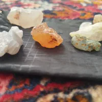 چند عدد سنگ عقیق|کلکسیون اشیاء عتیقه|کوراییم, |دیوار